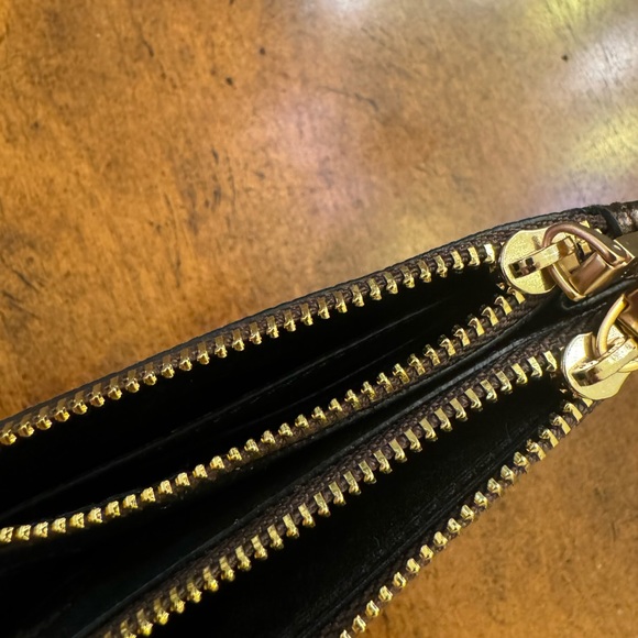 Coach Metallic Brown Pebble Grain Double Corner Wristlet NWOT - Picture 4 of 5